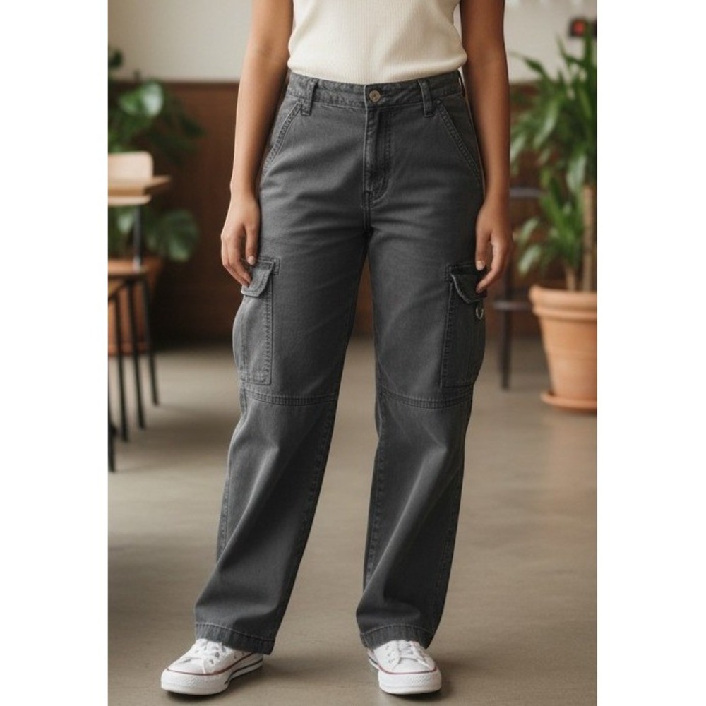 American Eagle Cargo Pants Women 6 Black Utility Baggy Wide Leg High Rise Skater